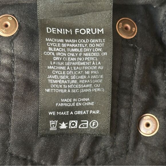 Aritzia Denim Forum The Yoko Hi-rise Mid-thigh Denim Short Size 24 - Black - Picture 6 of 12